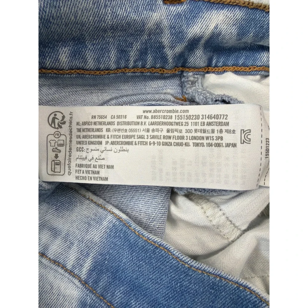 Abercrombie Curve Love Ultra High Rise Ankle Straight Jeans Light Wash 27 4